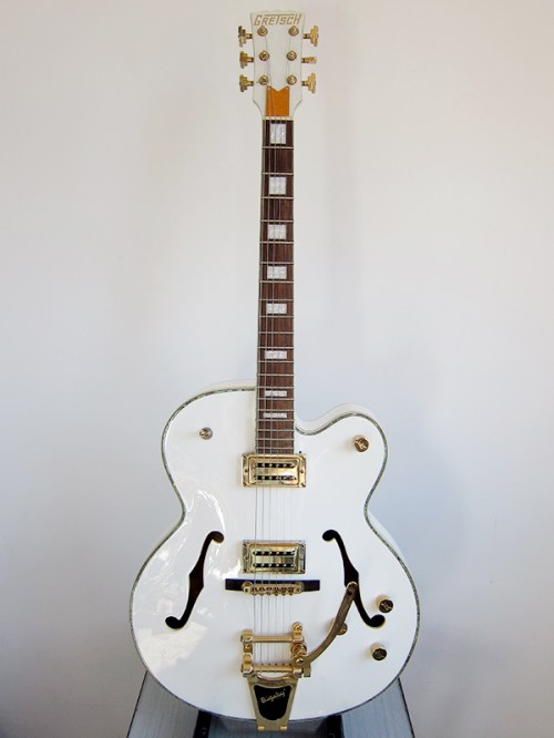Vintage VSA850, fake Gretsch White Falcon, late 00’s