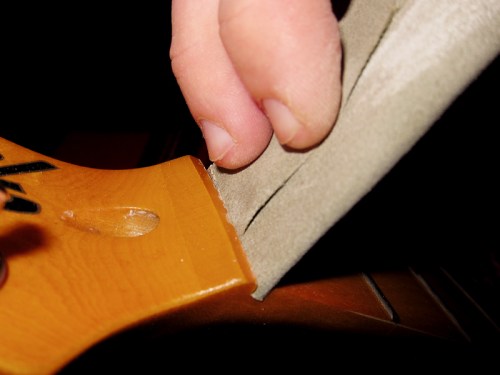 How to change the nut