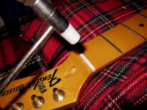 How to change the nut