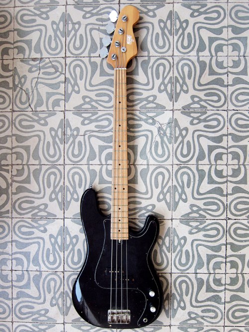 Hondo II P-bass