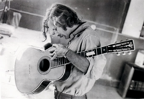 Stuart Mossman at work, S.L Mossman Guitars