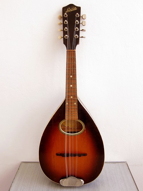 Levin Model 46, 8-string mandolin, Made in Sweden 1949
